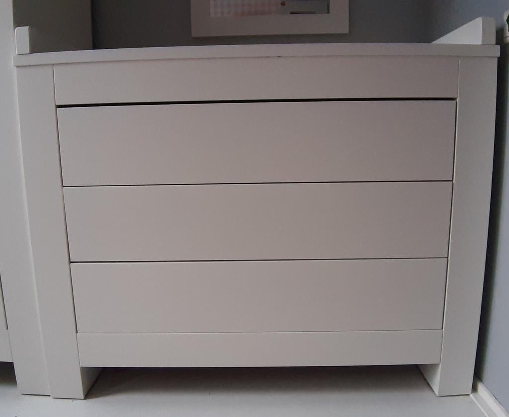 Ladenkast Commode Mat wit Greeploos, Ophalen, 50 tot 100 cm, Zo goed als nieuw, 3 of 4 laden