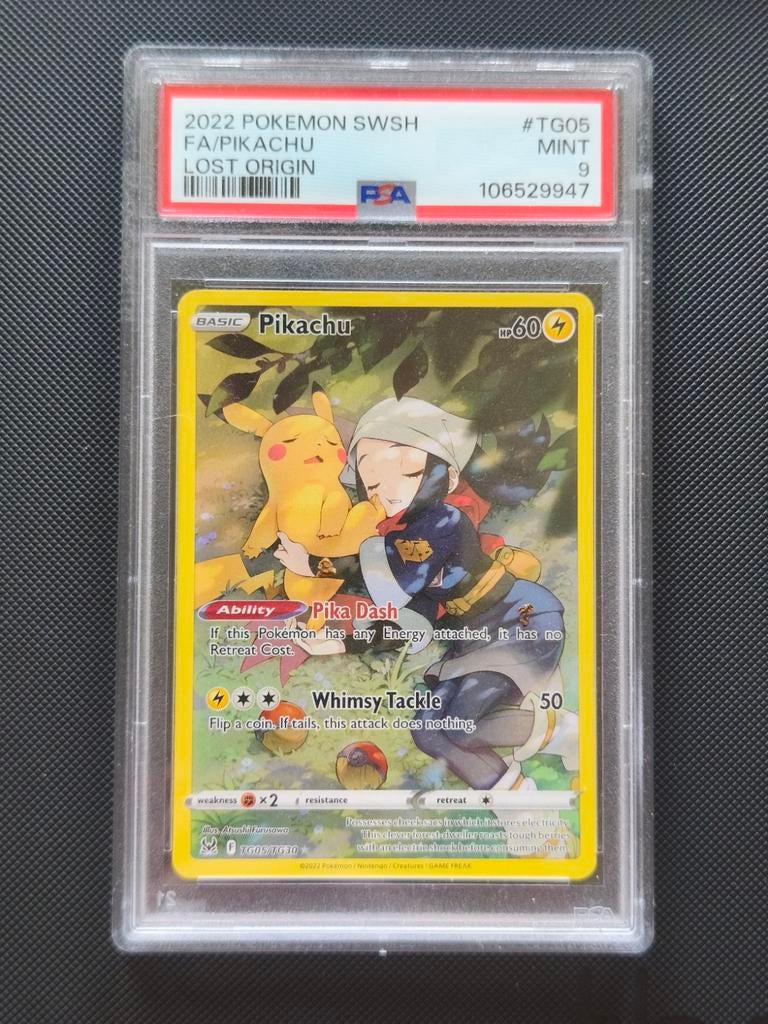 Pikachu TG05/TG30  Lost Origin  PSA 9, Hobby en Vrije tijd, Verzamelkaartspellen | Pokémon, Ophalen of Verzenden, Zo goed als nieuw