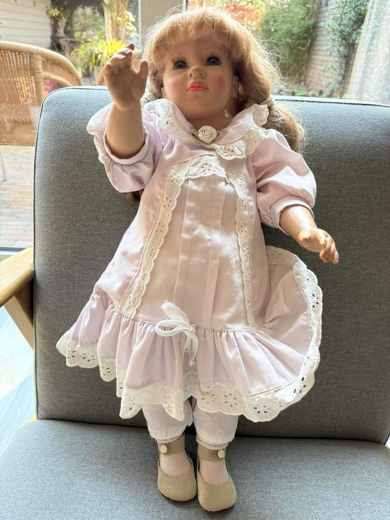 Mooie originele FIBA pop, Verzamelen, Poppen, Ophalen of Verzenden, Zo goed als nieuw, Pop