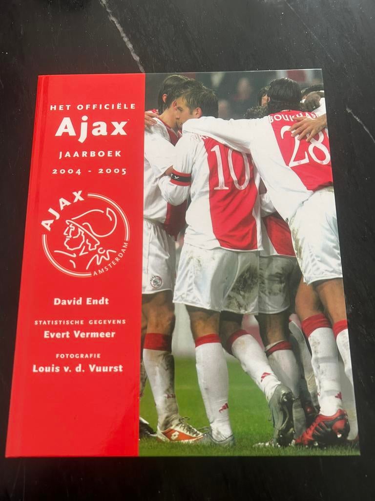 AJAX het officiële AJAX jaarboek 2004-2005, Ophalen of Verzenden, Nieuw, Ajax, Boek of Tijdschrift