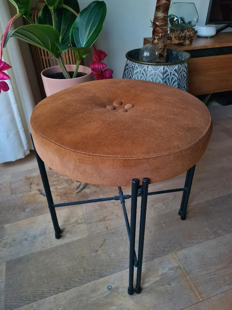 Oranje velvet kruk, Ophalen, Zo goed als nieuw, Overige materialen