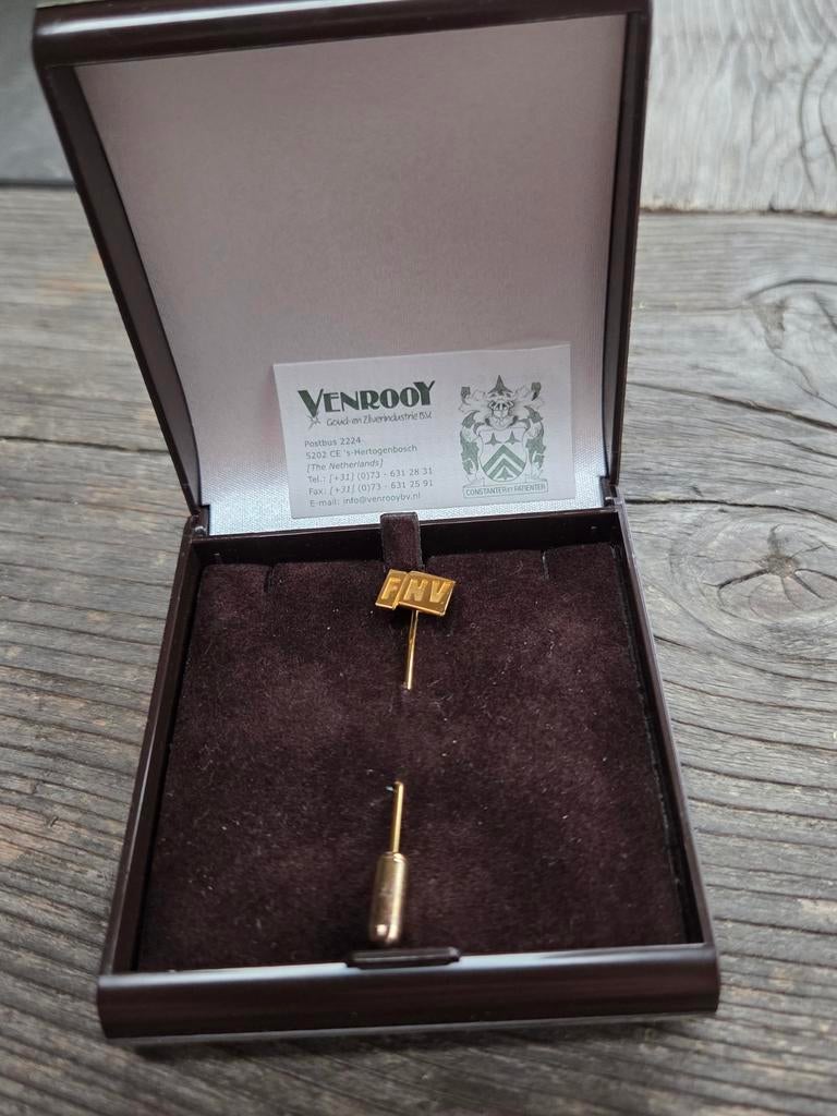 gouden fnv speld, Verzenden, Zo goed als nieuw, Overige onderwerpen, Speldje of Pin