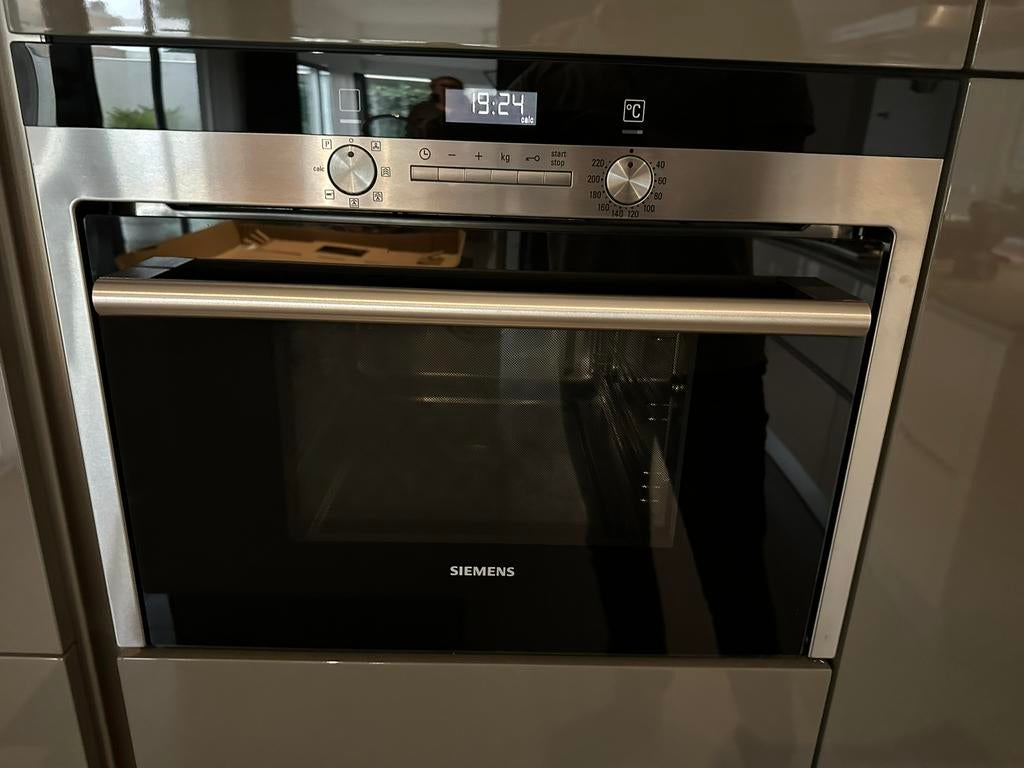 Siemens oven, Witgoed en Apparatuur, Ovens, Zo goed als nieuw, Inbouw, Oven, 45 tot 60 cm, 45 tot 60 cm, Hete lucht, Ophalen