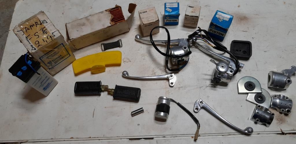 Partij onderdelen Yamaha FS1. NOS., Fietsen en Brommers, Brommeronderdelen | Oldtimers, Ophalen of Verzenden, Nieuw, Overige typen