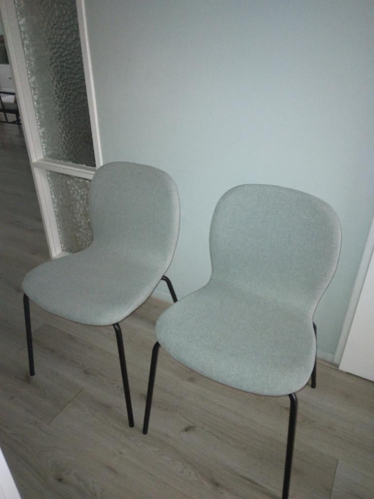 Eetkamerstoel ikea karlpetter, Huis en Inrichting, Stoelen, Ophalen, Twee, Overige kleuren, Zo goed als nieuw