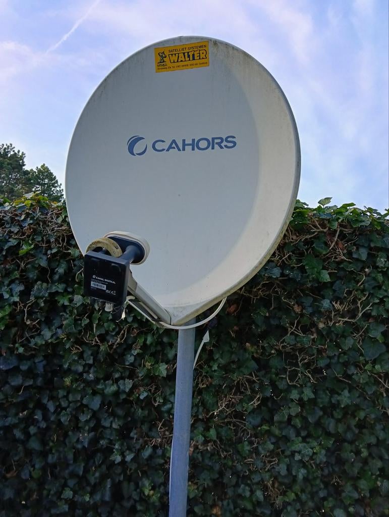 Schotel antenne voor Canal Digitaal, Ophalen of Verzenden, Gebruikt, (Schotel)antenne, Overige merken