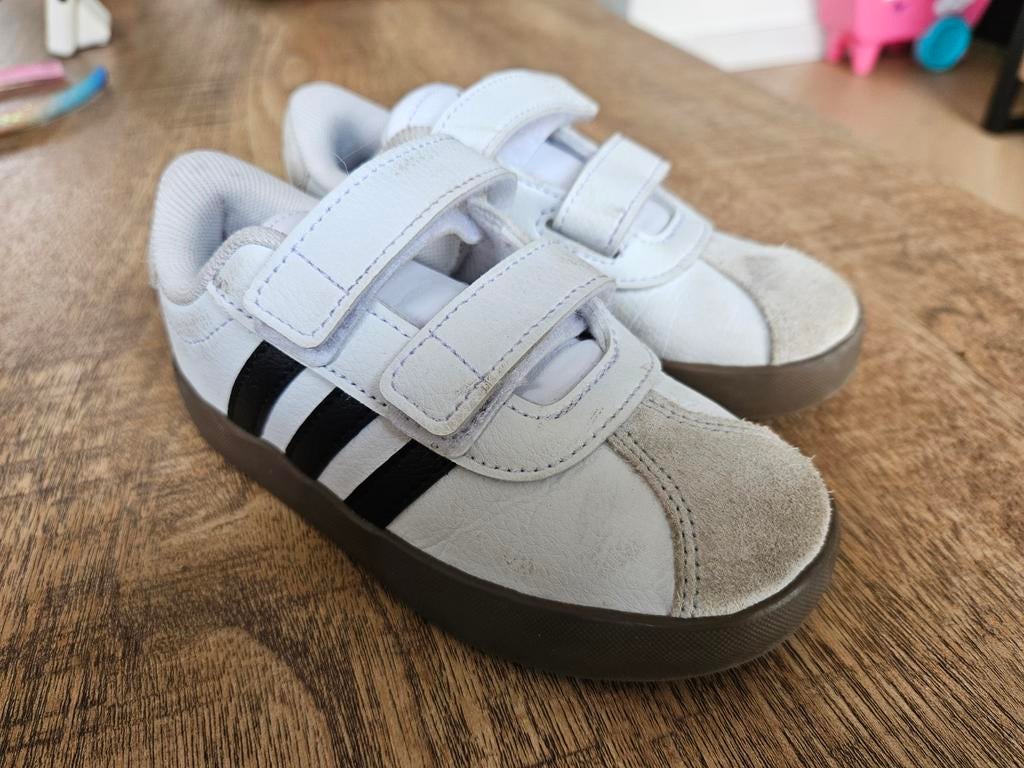Adidas sneakers maat 26 voor jongens of meisjes, Kinderen en Baby's, Kinderkleding | Schoenen en Sokken, Adidas, Gebruikt, Ophalen of Verzenden