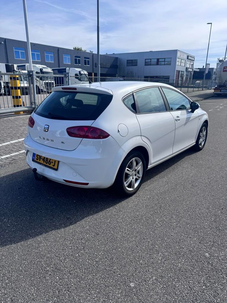 Seat Leon 1.6 TDI 77KW 2011 Wit, Voorwielaandrijving, 1225 kg, 4 cilinders, Leon