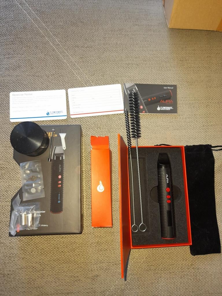 Aura vaporizer vape pen, Ophalen of Verzenden, Zo goed als nieuw, Overige typen