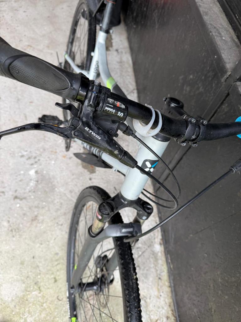 Decathlon b’twin Riverside 900, Ophalen, Zo goed als nieuw, 20 inch of meer