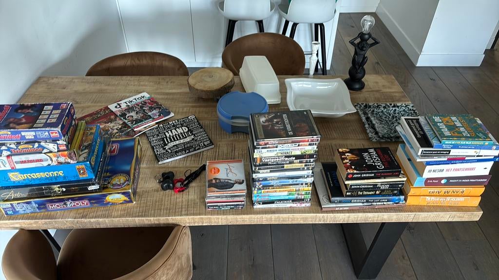 Grote doos rommelmarktspullwn koningsdag vrijmarkt, Ophalen, Gebruikt