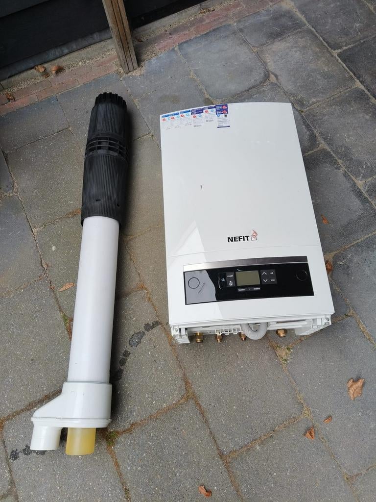 Nefit Trendline HRC30 CW5 CV-ketel uit 2016 met dakdoorvoer, Ophalen, Gebruikt, Cv-ketel of Combi-ketel, Hoog rendement (Hr)