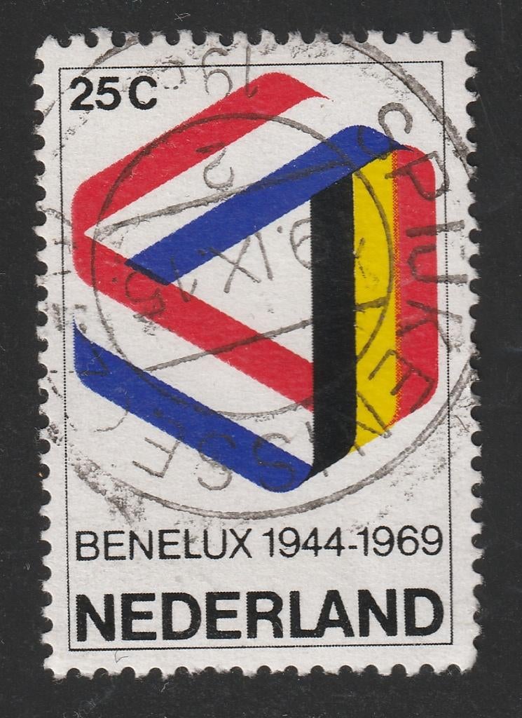 nvph 930 met kortebalkstempel Spijkenisse (Z.H.) 2 (10339), Postzegels en Munten, Postzegels | Nederland, Ophalen of Verzenden