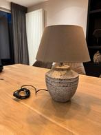 Tafellamp met stenen voet, Ophalen of Verzenden, Gebruikt, Stof, Minder dan 50 cm