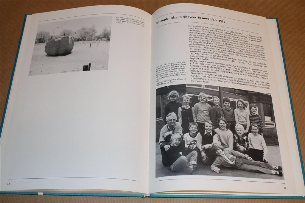 Gedenkboek School Alteveer — 90 Jaar Onderwijs 1900-1990, Boeken, Ophalen of Verzenden, Gelezen