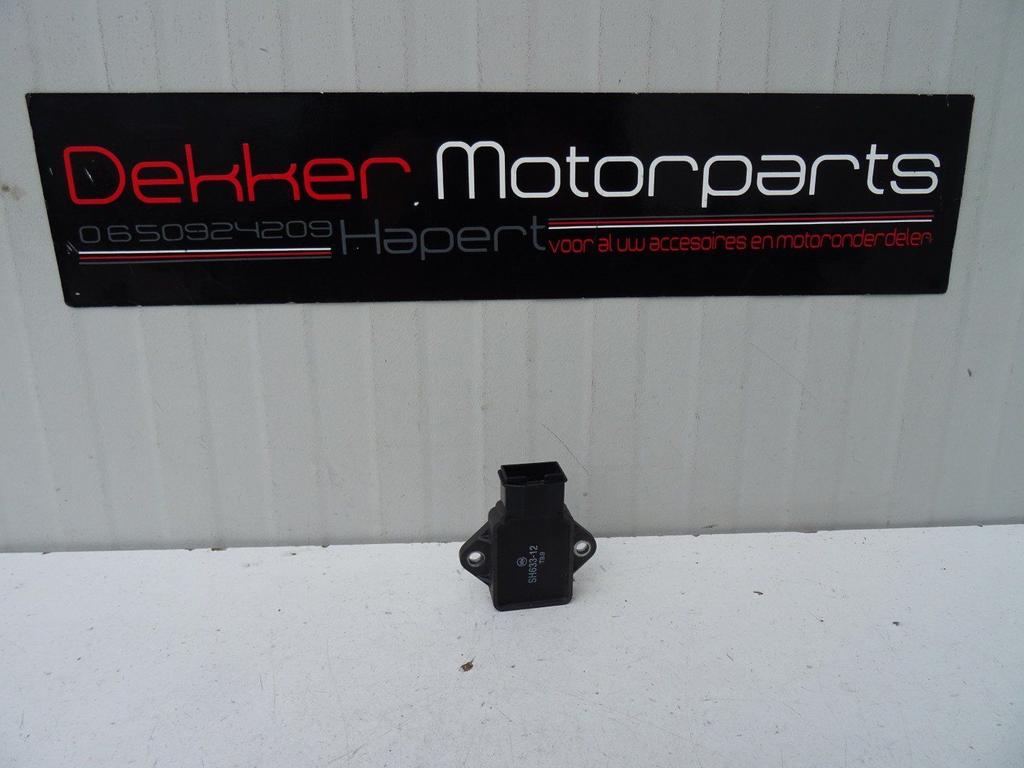 Spanningsregelaar / Regulator Honda CBR600F 1999-2000 PC35, Motoren, Gebruikt, -, -, Ophalen of Verzenden