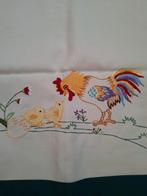 Vintage geborduurd tafelkleed - Vrolijk Pasen, Ophalen of Verzenden