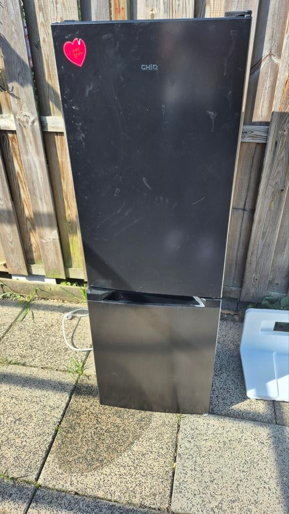 Nette koelkast met vriesvak - moet schoongemaakt worden, Ophalen of Verzenden