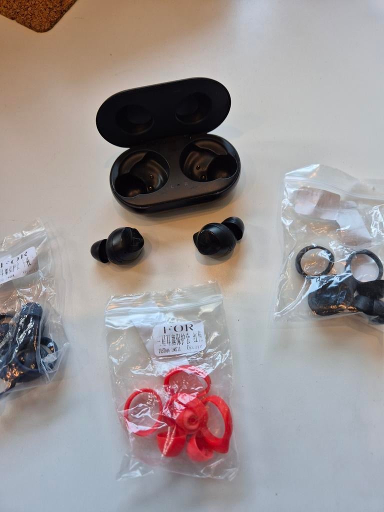 Samsung Galaxy air buds zwart, Telecommunicatie, Mobiele telefoons | Oordopjes, Ophalen of Verzenden