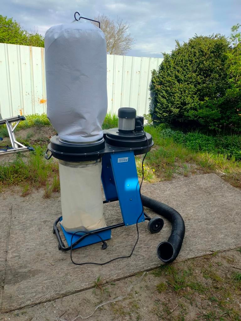 Afzuiger houtstof 230volt, Ophalen, Zo goed als nieuw, Afzuiger