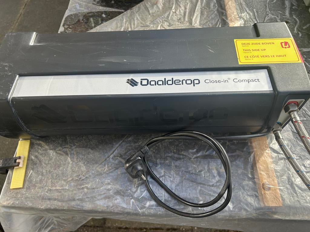 Te koop plinten boiler, Doe-het-zelf en Verbouw, Geisers en Boilers, Gebruikt, Minder dan 20 liter, Onbekend, Boiler