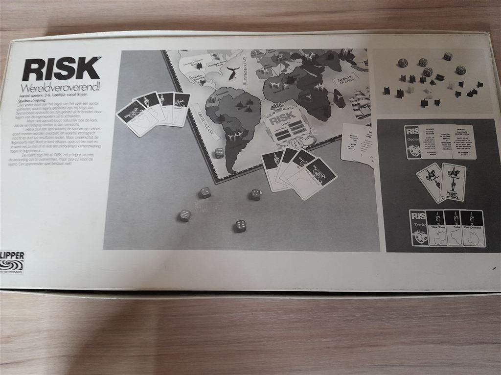 risk witte doos mooie uitgave [s1287], Hobby en Vrije tijd, Gezelschapsspellen | Bordspellen, Verzenden, Zo goed als nieuw