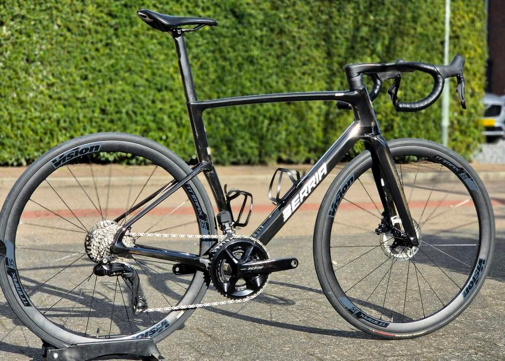Berria Belador BR - Maat L (57) - Shimano 105 Di2 12s, 28 inch, Carbon, Heren, Zo goed als nieuw
