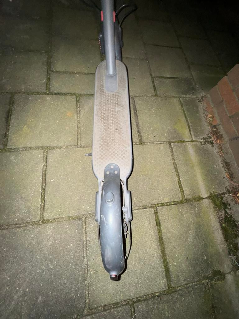 Elektrische step met oplader - prima staat, Fietsen en Brommers, Steps, Ophalen of Verzenden, Gebruikt, Elektrische step (E-scooter)