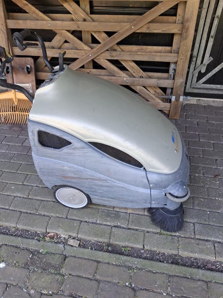 Veegmachine, Tuin en Terras, Veegmachines, Ophalen, Gebruikt