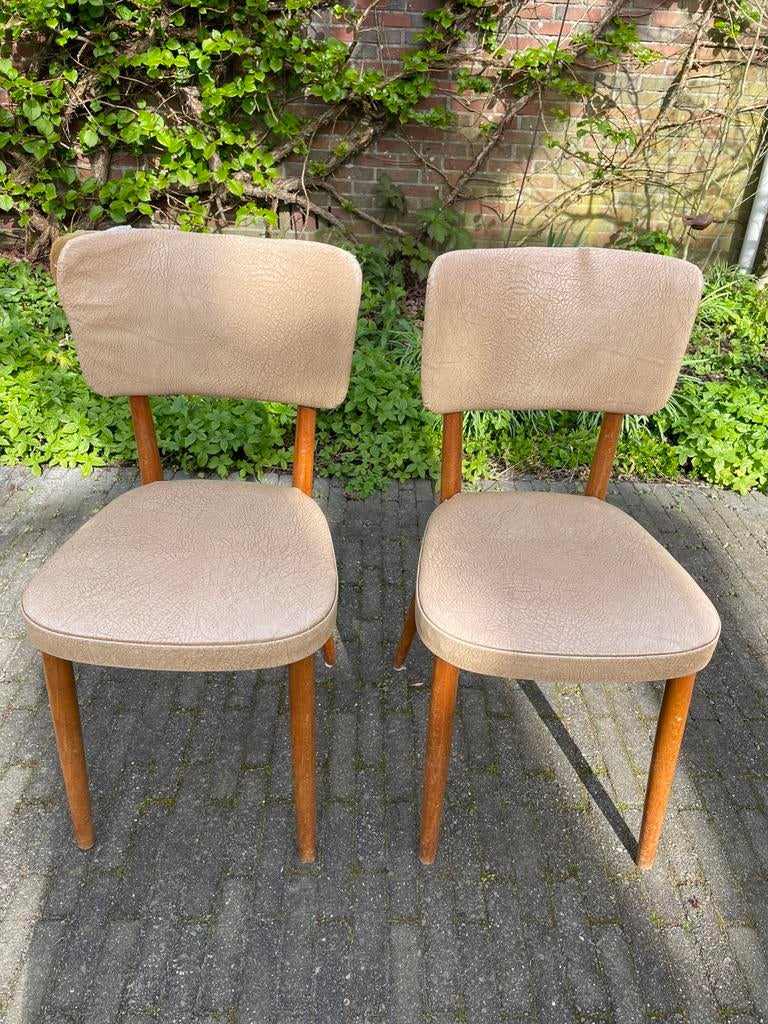Thonet stoelen, Huis en Inrichting, Stoelen, Gebruikt, Twee, Overige kleuren, Retro; Mid-century modern / utilitair design