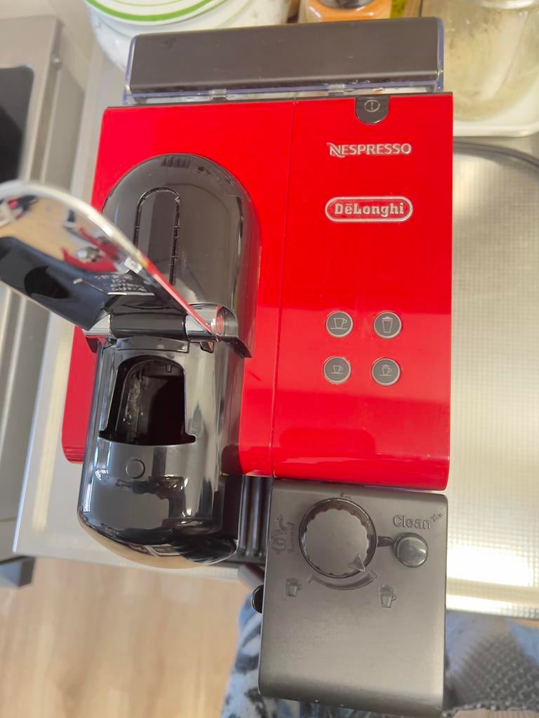 De’Longhi Nespresso Lattissima, Ophalen of Verzenden, Gebruikt