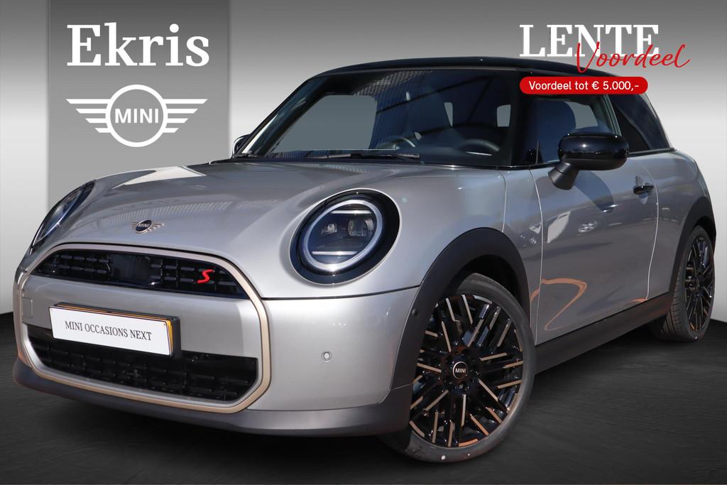 MINI 3-deurs Cooper S | Favoured Trim + Pakket M / Panoramad, Stof, Euro 6, 4 cilinders, Met garantie (alle)