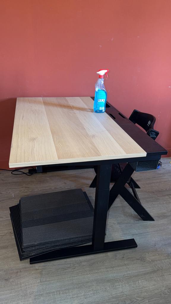 Mittzon bureau ikea, Huis en Inrichting, Tafels | Eettafels, Ophalen, Zo goed als nieuw, Rechthoekig, 50 tot 100 cm