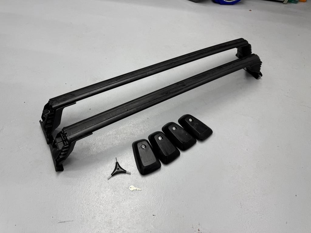 Originele Volvo Dakdragers – XC30 (zwart), Ophalen of Verzenden, Zo goed als nieuw