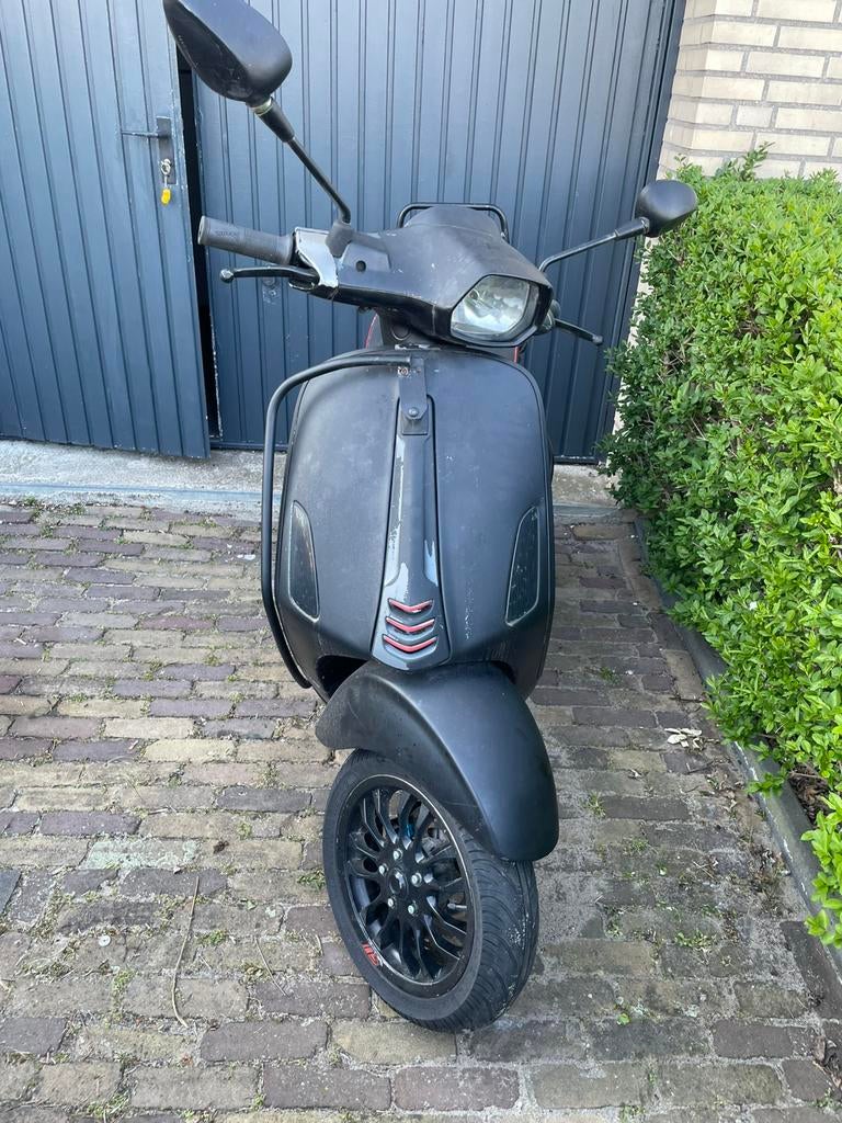 Vespa sprint (DJF-07-P), Fietsen en Brommers, Scooters | Vespa, Ophalen, Gebruikt, Vespa S, Benzine