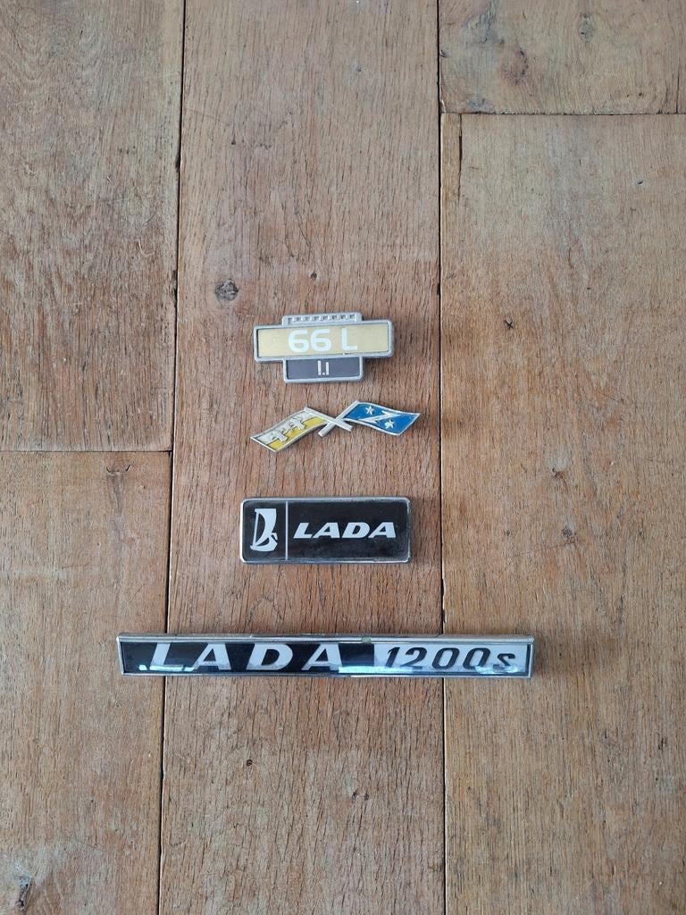 Lada 1200 1200s emblemen / logo's, Auto-onderdelen, Ophalen of Verzenden, Gebruikt, Lada