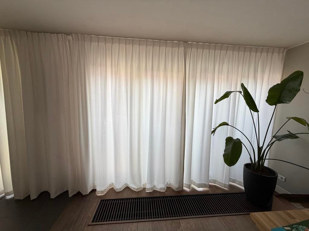 Witte gordijnen 6m breed, 2.45m hoog, enkele plooi, Huis en Inrichting, Ophalen, Gebruikt, 200 cm of meer, Wit