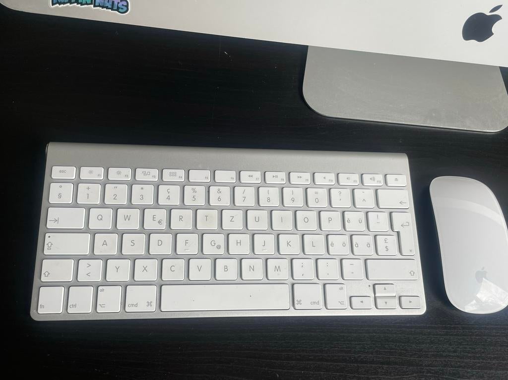 APPLE Bluetooth Wireless Keyboard & Magic Mouse, Ophalen of Verzenden, Zo goed als nieuw