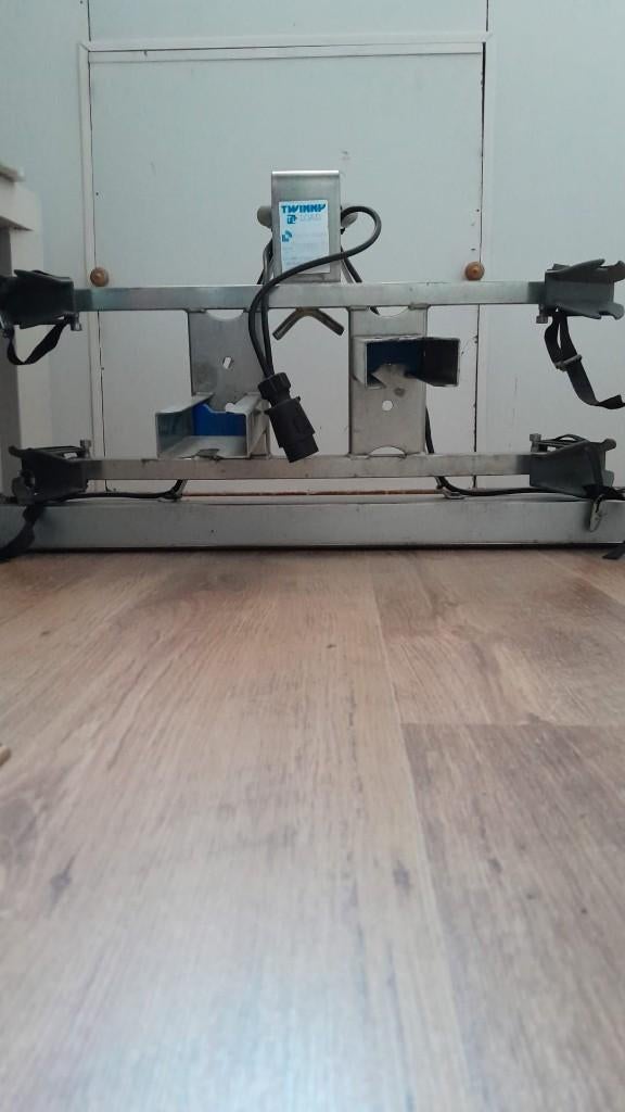 Twinny load, Ophalen, 2 fietsen, Gebruikt, Trekhaakdrager