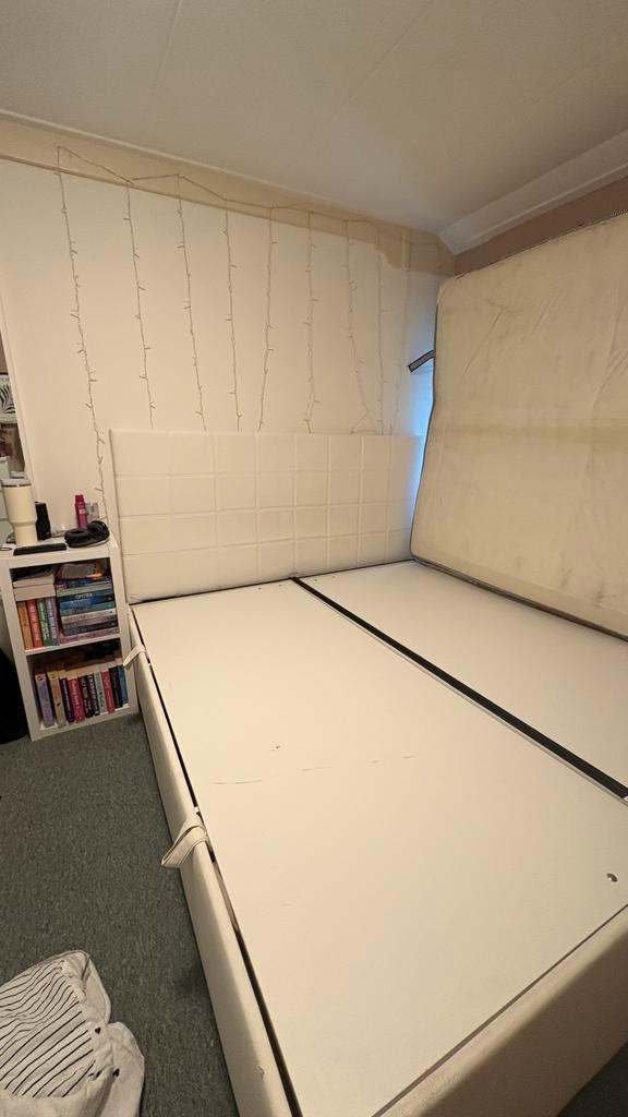 Bed gratis ophalen!!, Huis en Inrichting, Slaapkamer | Boxsprings, Gebruikt, 180 cm, 200 cm, Tweepersoons, Wit, Ophalen