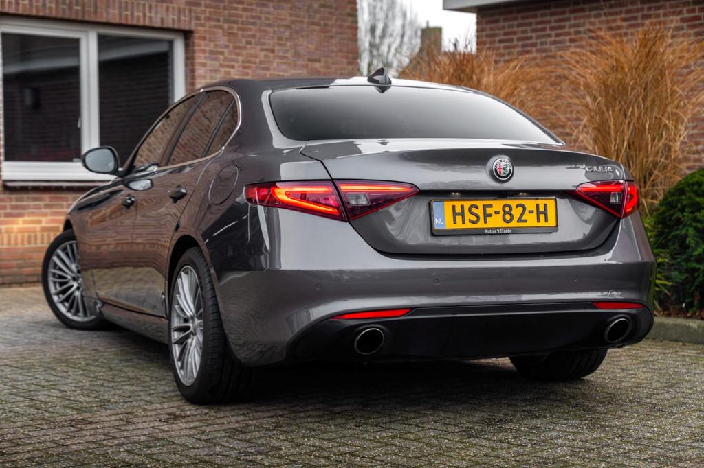 Alfa Romeo Giulia 2.0T Super 200 PK Aut. Stoel/Stuurverw. Le, Automaat, 745 kg, Achterwielaandrijving, Gebruikt