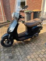 Zwarte scooter met windscherm, Ophalen, Gebruikt, Overige typen, Overige merken