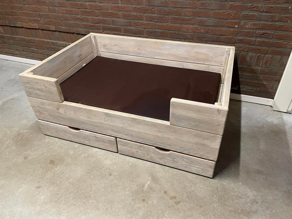 Luxe steigerhouten hondenmand met laden, Ophalen, Zo goed als nieuw, Overige