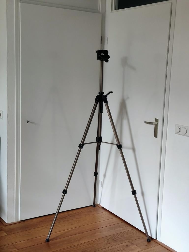 Driepoot camerastatief met snelkoppeling en draagtas, Zo goed als nieuw, 150 tot 175 cm, Met balhoofd, Ophalen of Verzenden