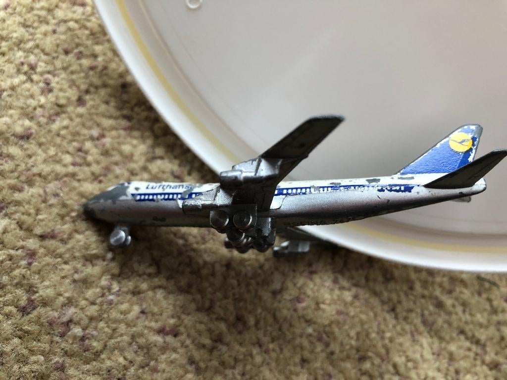 Oud vliegtuig van Lufthansa Boeing 747 10x8 cm, Ophalen of Verzenden, Gebruikt, Schaalmodel