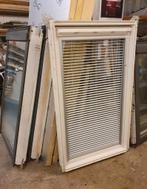 3x Velux kunststof dakraam GGU P10 met nieuwe gootstukken, Kunststof, Raamkozijn, 75 tot 150 cm, Ophalen