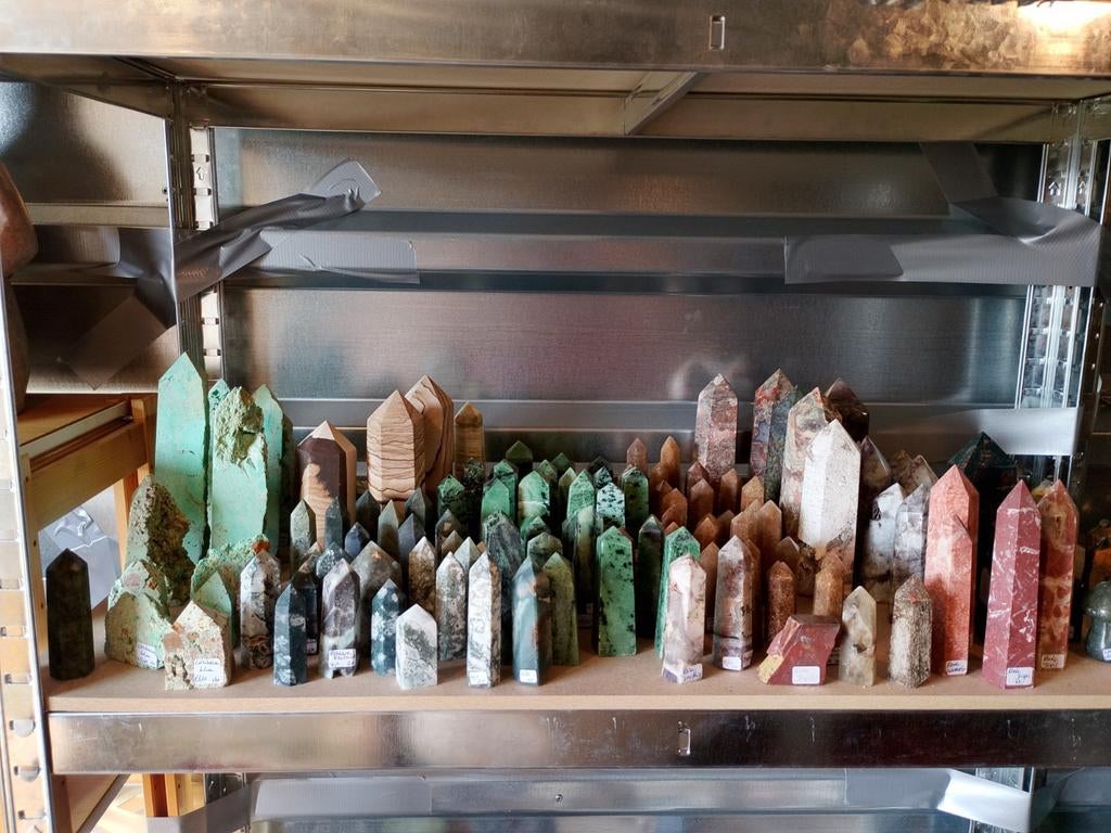 Veel diverse torens/ punten edelstenen, Ophalen of Verzenden