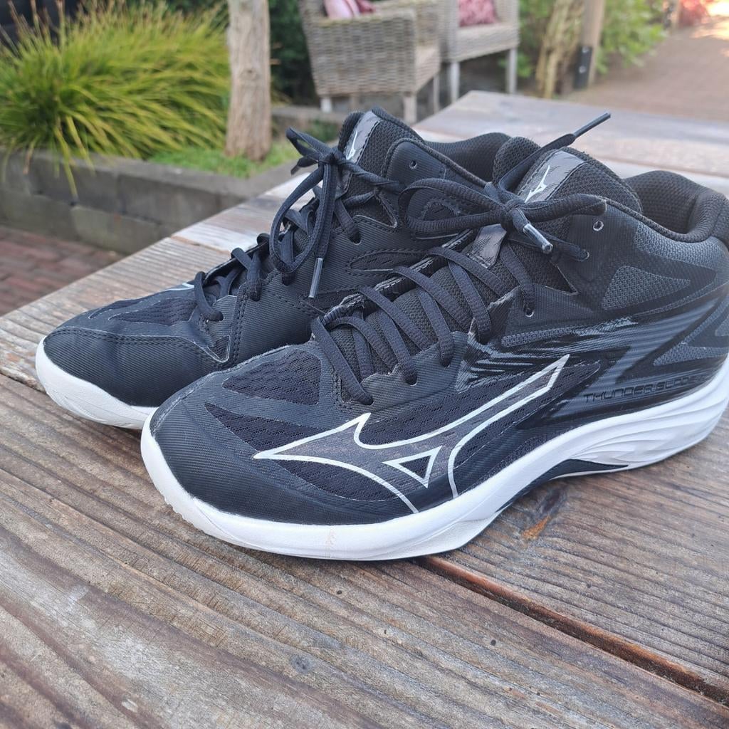 Indoor&outdoor korfbal sportschoenen, Ophalen, Zo goed als nieuw, Schoenen