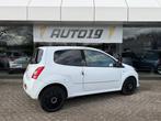 Renault Twingo 1.2-16V Night & Day, Auto's, Voorwielaandrijving, Gebruikt, 31 €/maand, 4 cilinders
