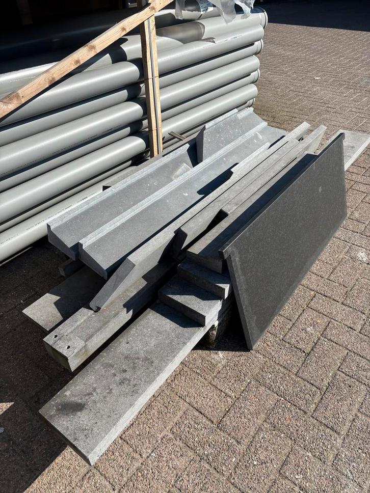 Partij hardsteen raamdorpels en vensterbanken, Doe-het-zelf en Verbouw, Hout en Planken, Gebruikt, Overige typen, Overige houtsoorten